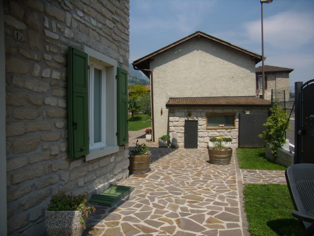 CasaVarone Riva del Garda Habitación foto